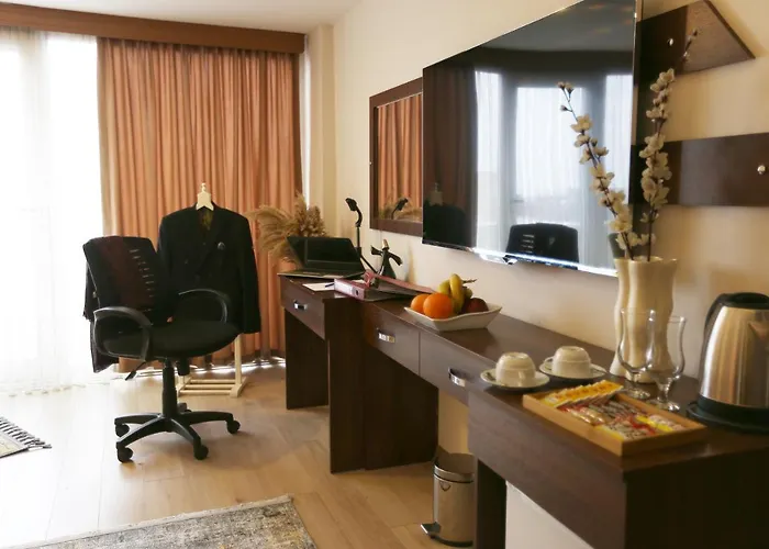 Cebeci Grand מלון